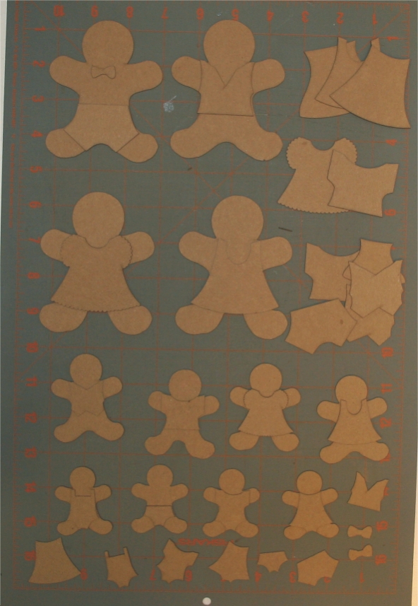 Gingerbread Family Shape Set - Click Image to Close